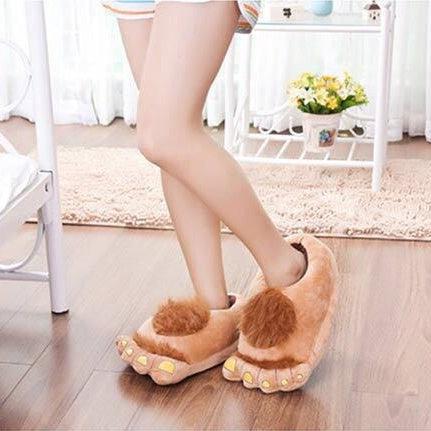 Trendy funny retro savage plush slippers